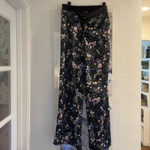 Floral Wide leg Pants